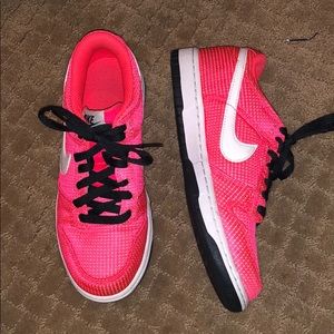 Nike tennis shoes